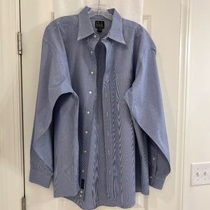 Jos. A. Bank Men's Checkered Traveler's Long Sleeve Shirt--Size 17/35